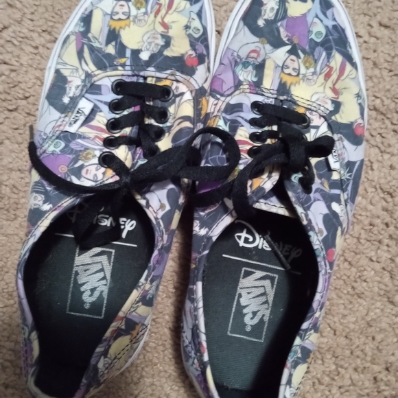 Evil Queens Vans 🖤 💜 - Picture 5 of 5